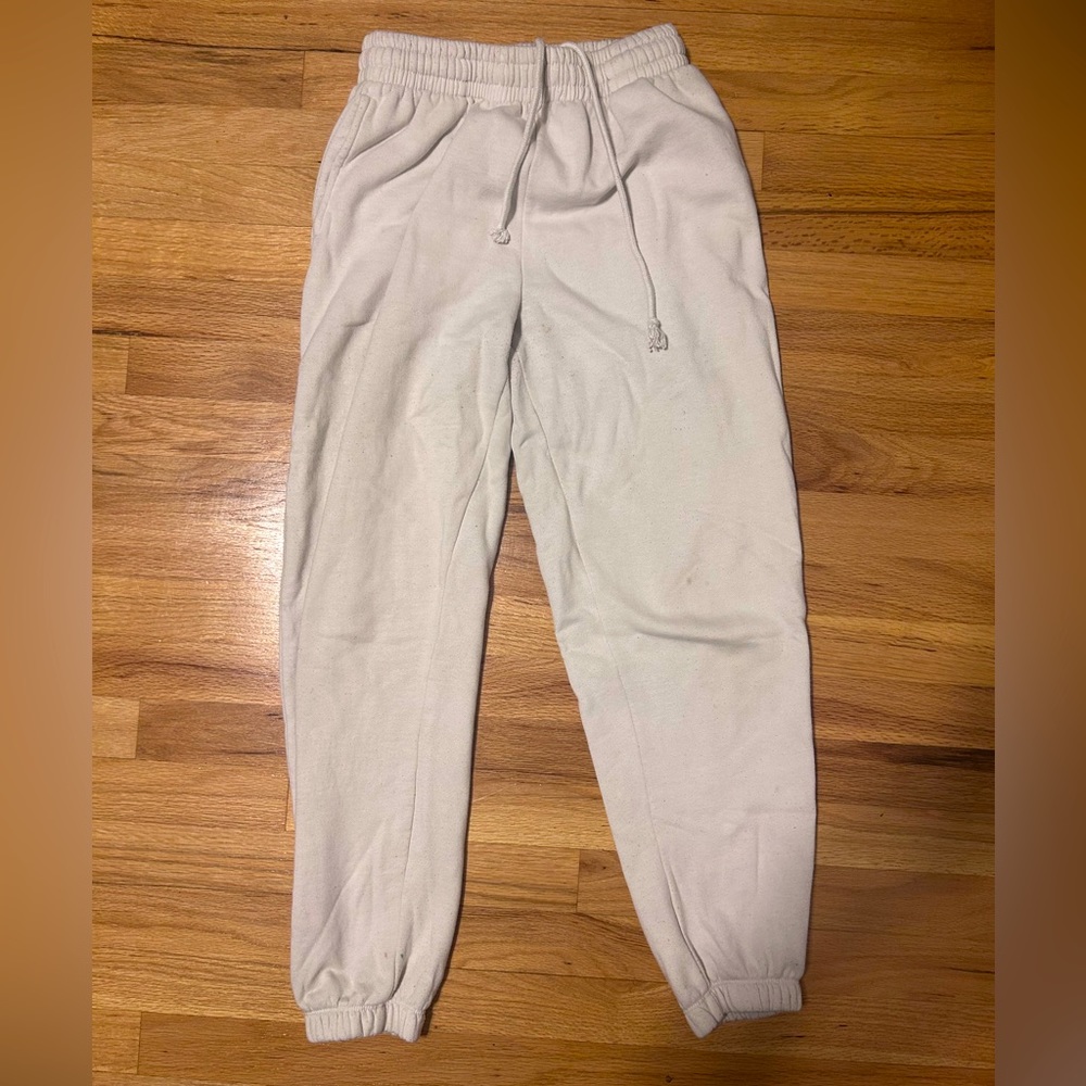 white garage sweatpants small